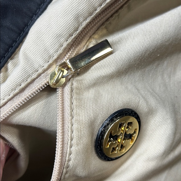 Tory Burch Black Tote Bag - Picture 15 of 16